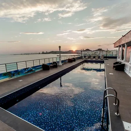 Divino Penthouse Guest house *