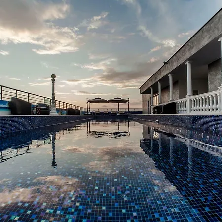 Divino Penthouse